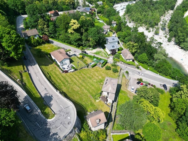 Bauparzelle mit Baubewilligung in Golino – 3 Grundstücke 5