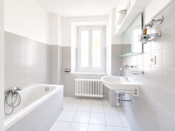 Wunderschöne 2.5-Zimmer-Wohnung im 1. Stock im Herzen von Tegna 10