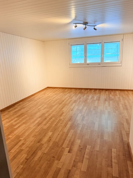 Charmante 2.5 Zimmerwohnung in der Natur 6