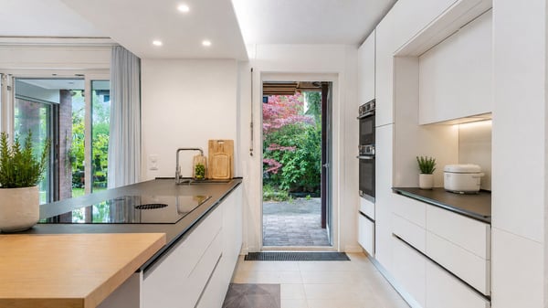 The Leaf House - Surrounded by Nature. Defined by Calm. 6