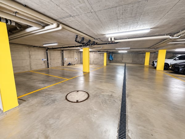 Attraktiver Geschäftsraum im 1. OG in Zollikon 11