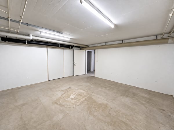 Attraktiver Geschäftsraum im 1. OG in Zollikon 10