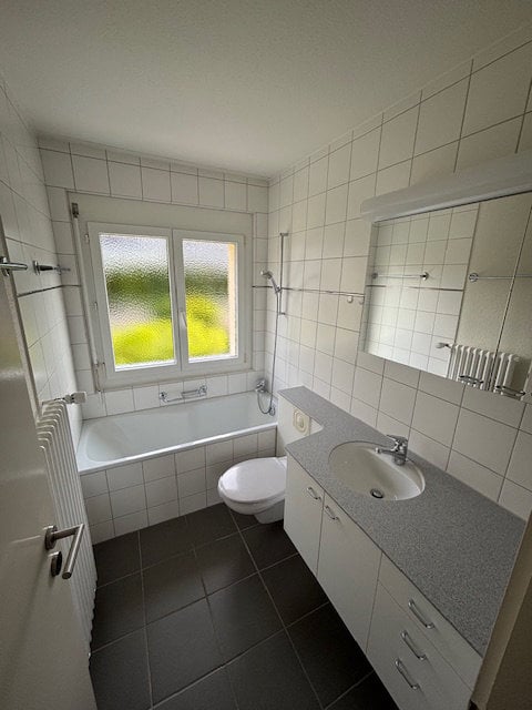 Charmante 3.5-Zimmer-Wohnung an ruhiger Lage in Stäfa 2