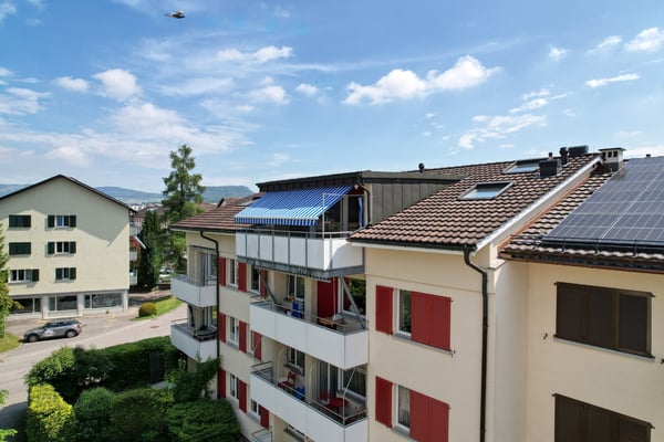 Wohnen mit Qualität - sanierte 3.0-Zimmer-Wohnung in Zug 10