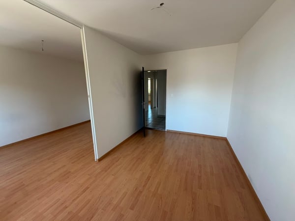 Grosszügige 5.5-Zimmer-Wohnung zur befristeten Miete bis 31.03.2027 2