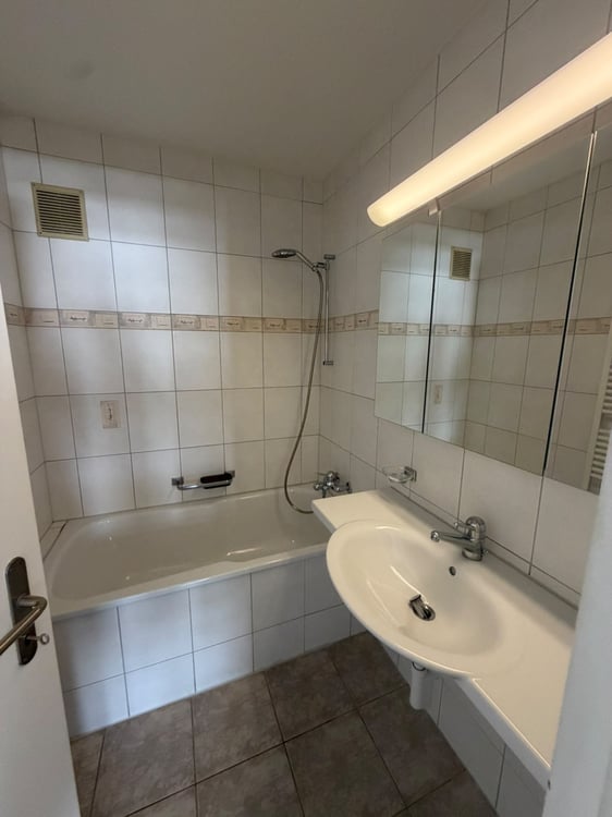 Grosszügige 4.5-Zimmer-Wohnung zur befristeten Miete bis 31.03.2027 7