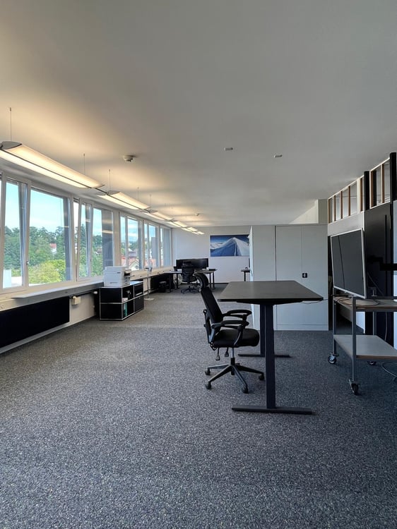 Vielseitige Büro-/Gewerbeflächen mit zentraler Anbindung 2