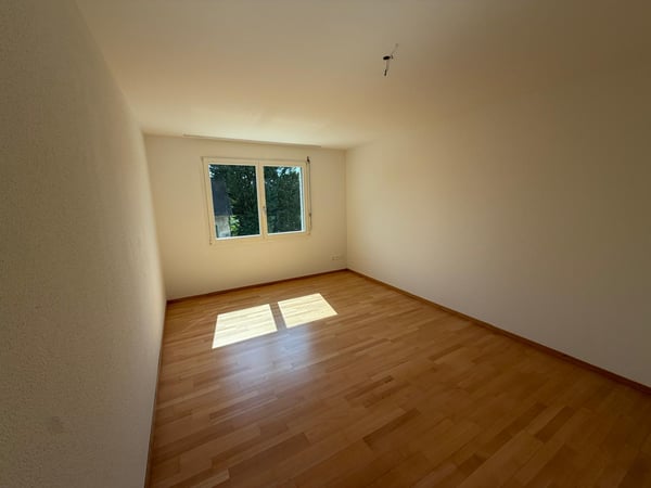 Grosszügige 4.5-Zimmer-Wohnung zur befristeten Miete bis 31.08.2027 6