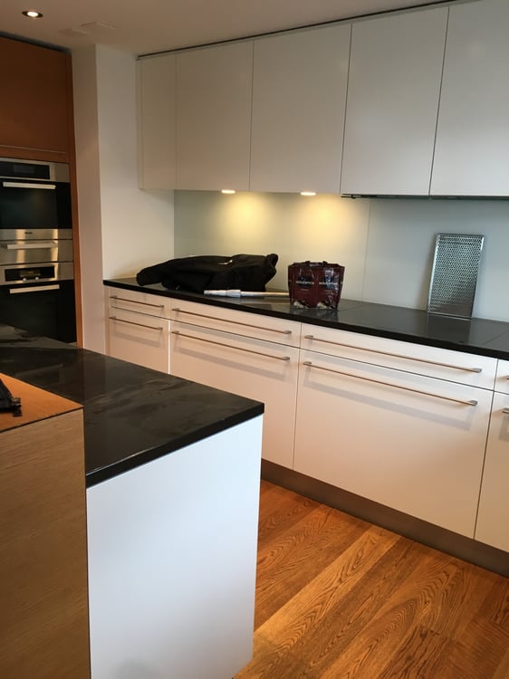 Einmalige, charmante Wohnung mit Dachterrasse im Herzen von Zürich 4