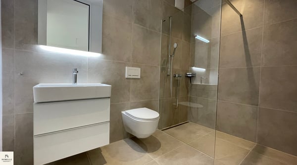 Sonnig, modern und hochwertig – 2.5 Zimmer Wohnung mit unverbaubarer Aussicht 10