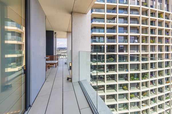 Exklusive 2 Zimmer Wohnung mit Panorama über den Dächern von Zürich 11