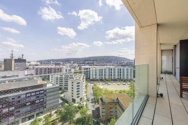 Exklusive 2 Zimmer Wohnung mit Panorama über den Dächern von Zürich 12