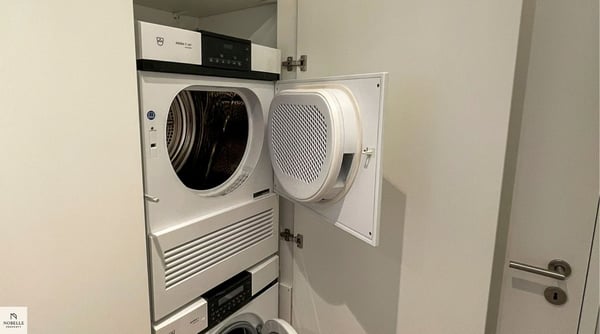 Moderne 4.5-Zimmer-Wohnung im 13. Stock mit atemberaubendem Stadtblick – Glattpark, Zürich 20