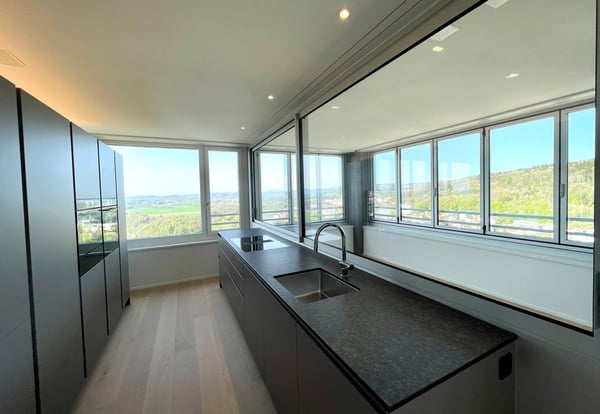 Exklusive 4.5 Zimmer Wohnung im Rhyfall Tower mit Rheinblick