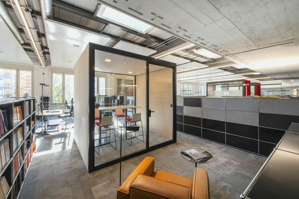 Singletenant Opportunity in geschichtsträchtigem Gebäude 3