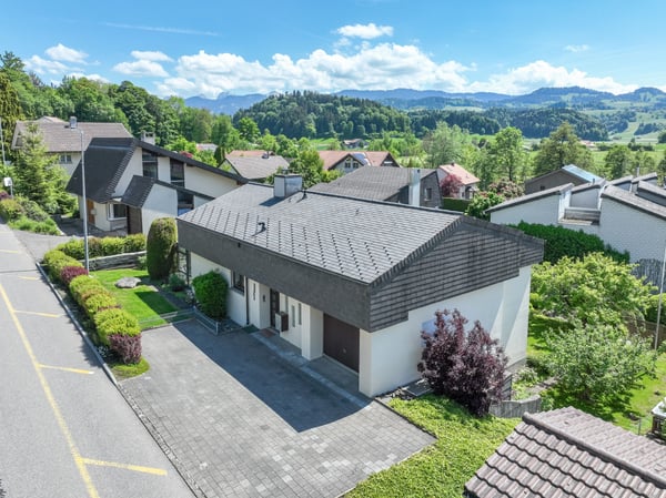 Wohnerlebnis mit Weitsicht und Gartenidylle 2