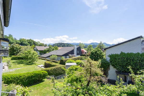 Wohnerlebnis mit Weitsicht und Gartenidylle 12