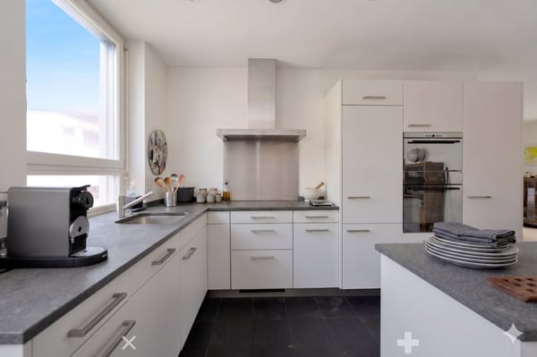 Lichtdurchflutetes Zuhause an der Schüss 5.5 Zimmer mit Charakter 1