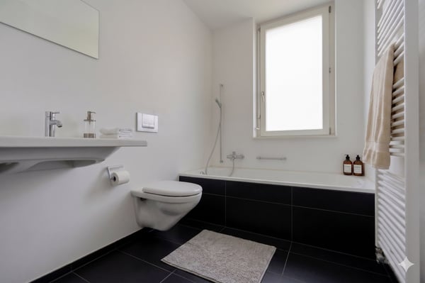 Lichtdurchflutetes Zuhause an der Schüss 4.5 Zimmer mit Charakter 10