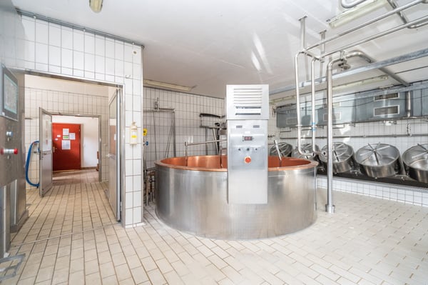 Wohn- und Gewerbeliegenschaft mit Käsereibetrieb in Riggisberg 7