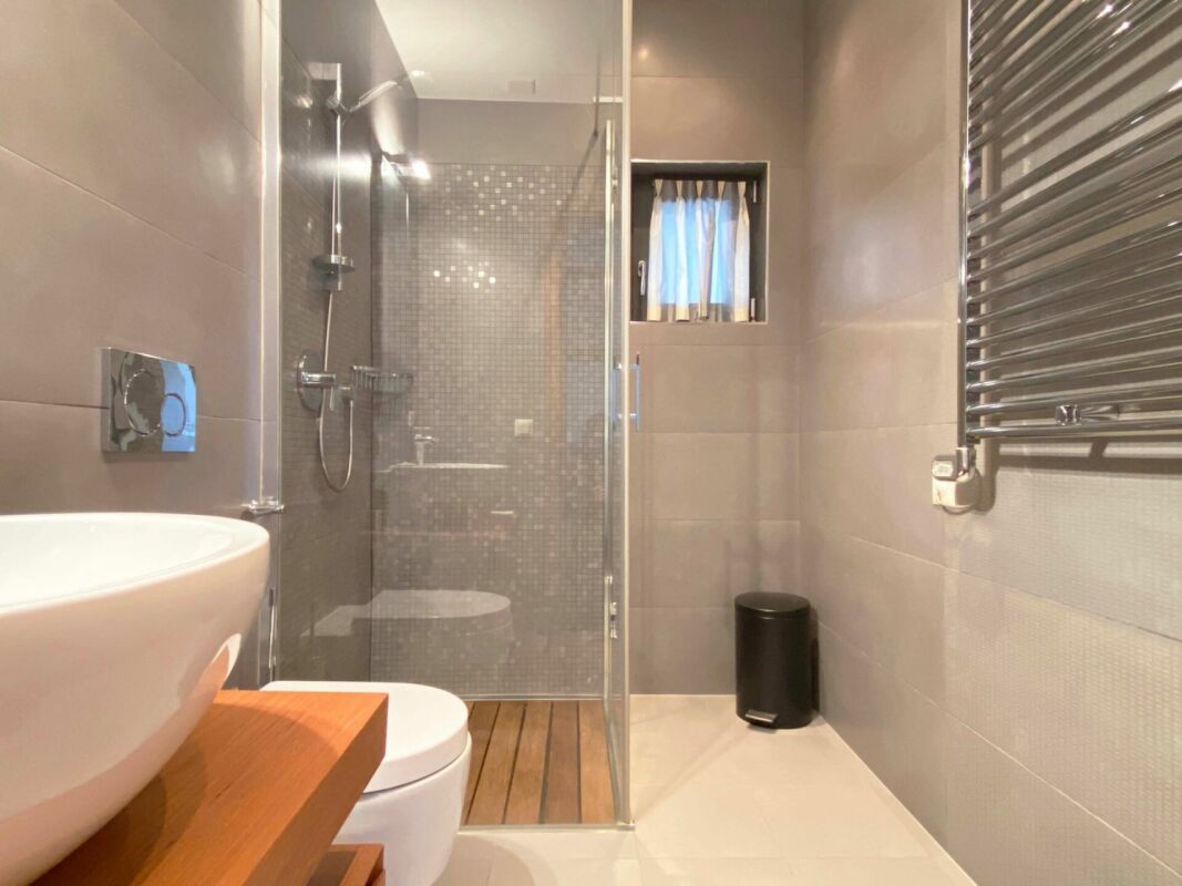 VIGANELLO · ALTO STANDING PANORAMA · SUI MONTI · 4.5 LOCALI CON 3 BAGNI E AMPIA TERRAZZA