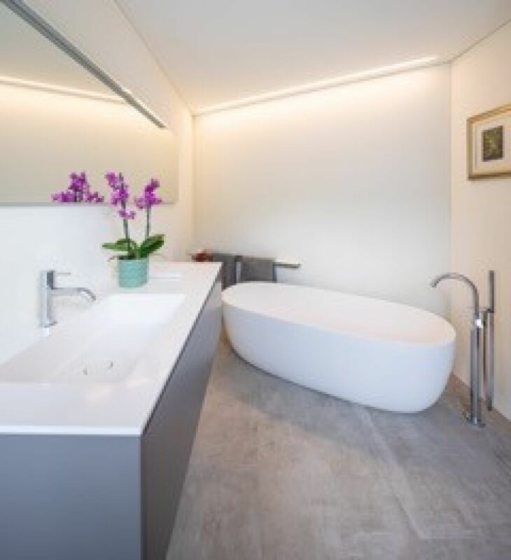 MAGLIASO · ATTICO DUPLEX CON AMPIE TERRAZZE · ELEGANZA CONTEMPORANEA