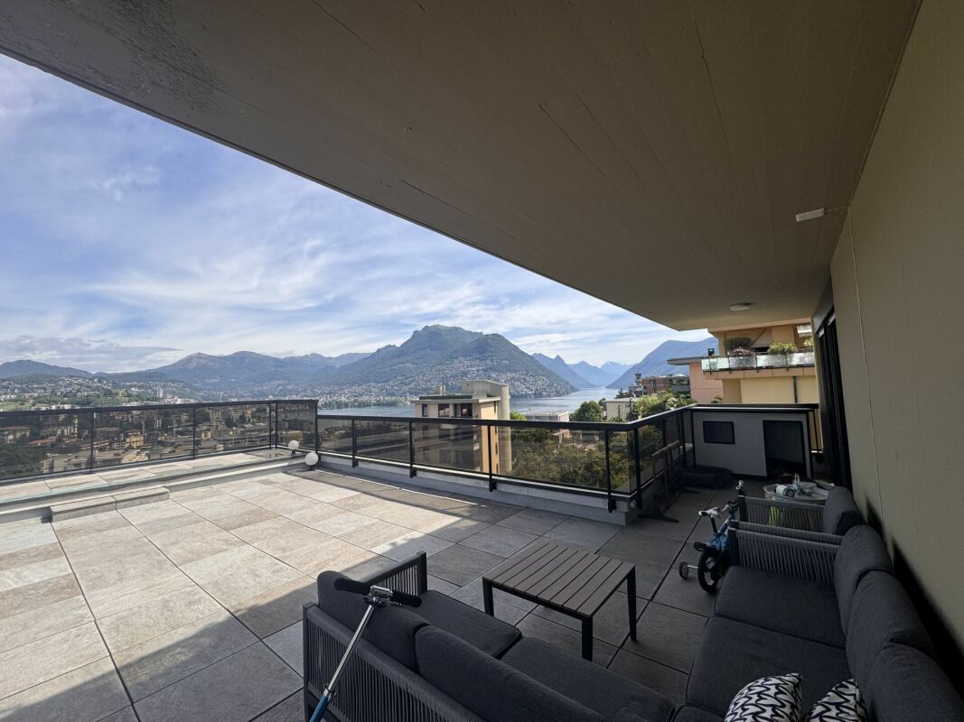 PARADISO | 6 LOCALI CON TERRAZZA DI 109 M2 VISTA PANORAMICA SU LAGO E GOLFO DI LUGANO