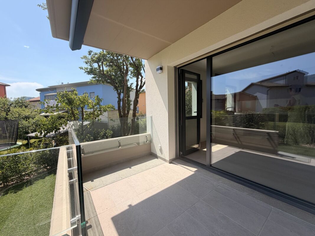 CANOBBIO - 4.5 LOCALI COMPLETAMENTE RINNOVATO, CON GIARDINO, TECNOLOGIA E COMFORT