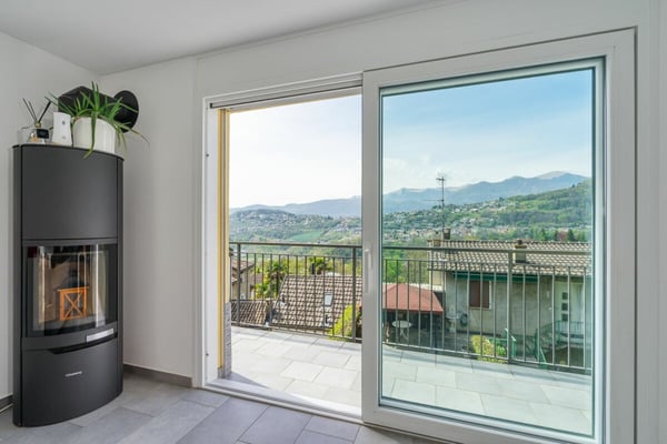 DAVESCO · CASA MODERNA CON GIARDINO E VISTA APERTA SUL LAGO DI LUGANO 5