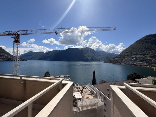 LUGANO - SUPER ATTICO DI RAPPRESENTANZA CON VISTA LAGO - PISCINA CONDOMINIALE NEL RESIDENCE CENTRAL PARK 12