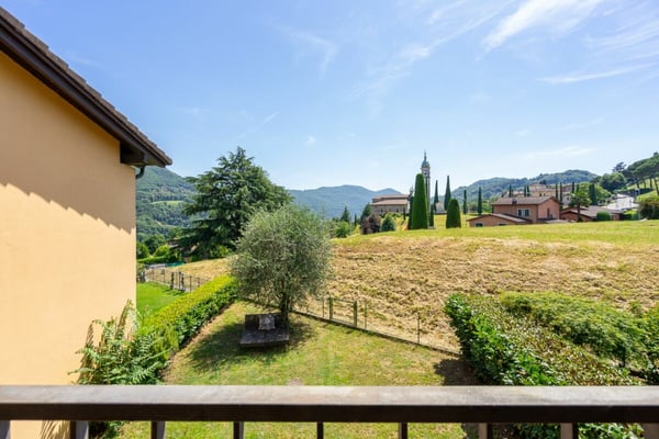 COLLINA D'ORO - CASA CON GIARDINO IN UNA DELLE ZONE PIÙ RICERCATE DEL LUGANESE 6