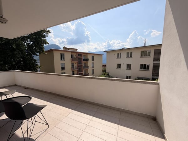 LUGANO | 92 m2 | 2.5 ARREDATO | ACCANTO A VILLA SASSA e OSPEDALE CIVICO 9