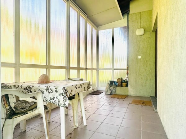 AGNO · CASA BIFAMILIARE CON GIARDINO IN ZONA RESIDENZIALE 6