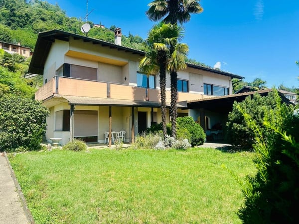 AGNO · CASA BIFAMILIARE CON GIARDINO IN ZONA RESIDENZIALE 1
