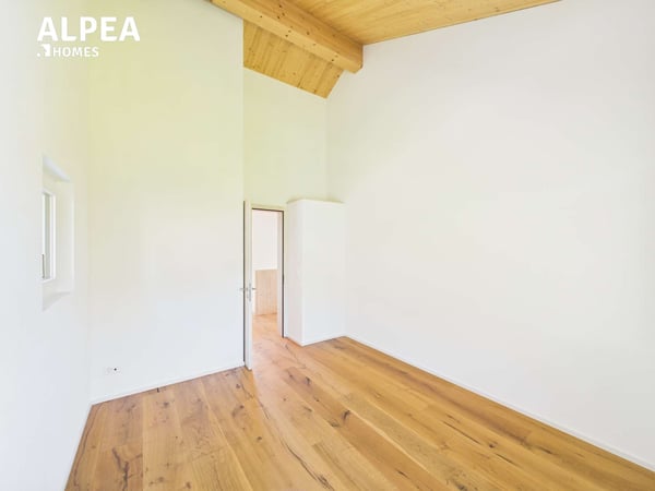 Einfamilienhaus mit Einliegerwohnung & Panoramaausblick in Cumbel (Val Lumnezia) 11