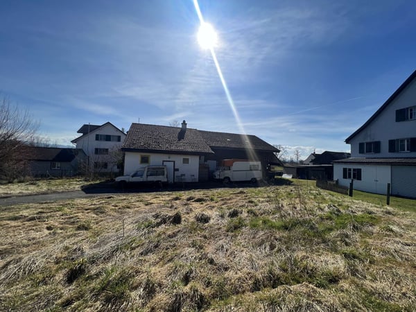 Baugrundstück in Zihlschlacht ? 1'367 m² in der Dorfzone (D2) 2