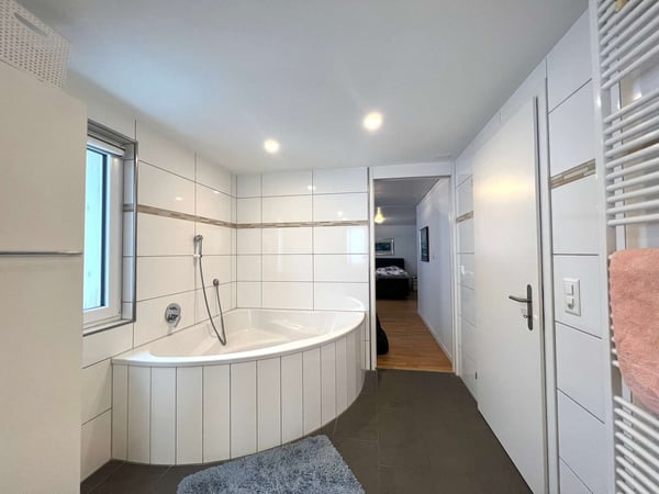 Maisonette 7,5 Zimmer Wohnung mit Terrasse, Garage und Parkplatz in Wildhaus, Hauptstrasse 116 3