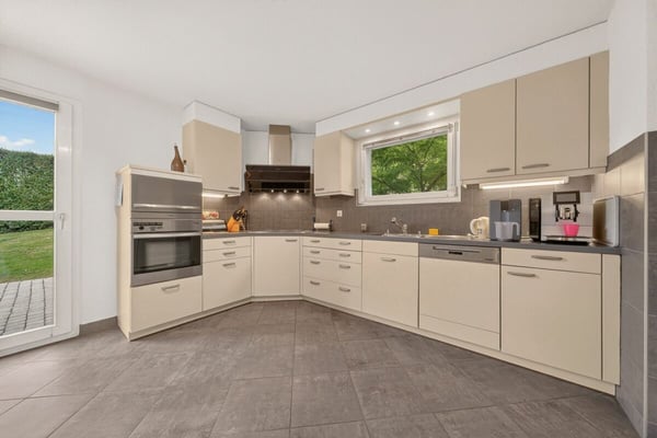 Spacieuse villa jumelle à Epalinges pour vivre et recevoir 5