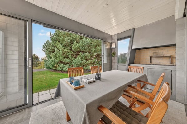 Spacieuse villa jumelle à Epalinges pour vivre et recevoir 6