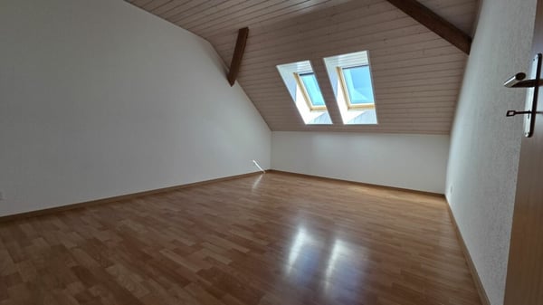 Duplex lumineux de 160 m² avec jardin commun dans un cadre verdoyant à Vuissens 8