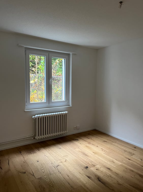 Helle und modern ausgestattete 2.5 Zimmer-Dachwohnung 2