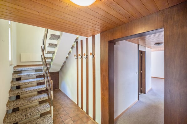 Fehr Immobilien - Charmantes 6-Zimmer-Einfamilienhaus 7