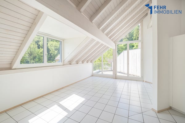 Fehr Immobilien - Komfortable 4.5-Zimmer-Dachwohnung 3
