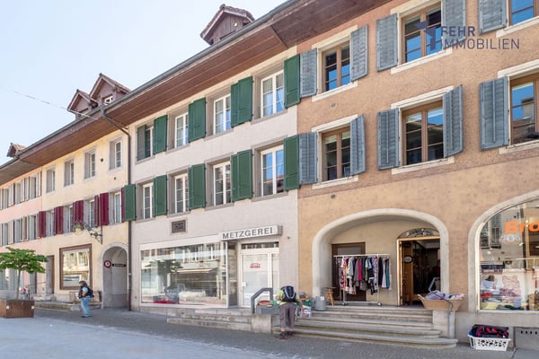 Fehr Immobilien - Zentral gelegene Wohn- und Gewerbeliegenschaft 2
