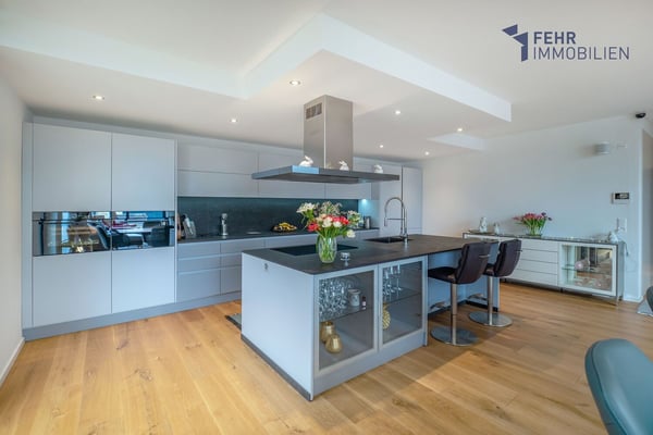 Fehr Immobilien - Top modernes, neuwertiges 6.5-Zi.-Einfamilienhaus 4