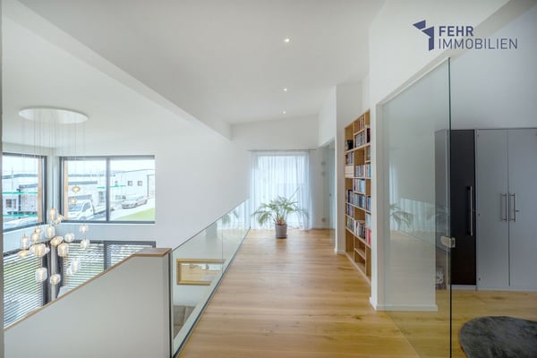 Fehr Immobilien - Top modernes, neuwertiges 6.5-Zi.-Einfamilienhaus 8