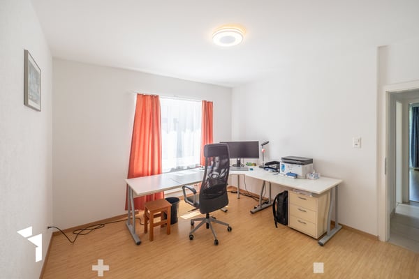 Fehr Immobilien - 5.5-Zimmer-EFH im beliebten Mühlefeld-Quartier 7