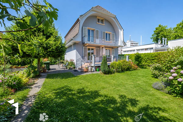 Fehr Immobilien - Top gepflegtes 5.5-Zimmer-EFH an zentraler Lage 1