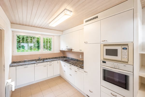 Fehr Immobilien  Traumhaft gelegenes 4.5-Zimmer-EFH mit fantastischer 6