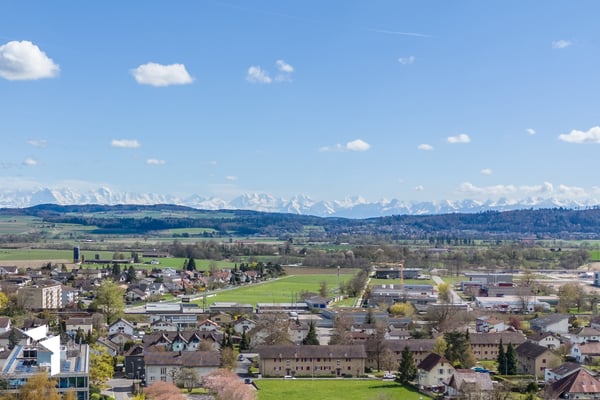 Fehr Immobilien - Moderne 5.5-Zimmer-Terrassenhäuser mit Panorama 2